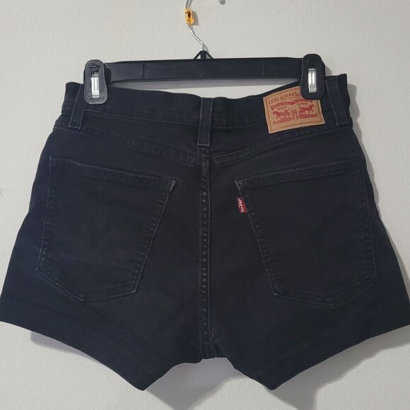 Levi’s black jean shorts - Picture 2 of 3
